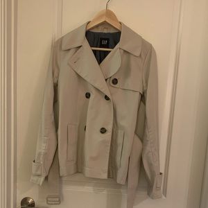 Gap short trench coat size small